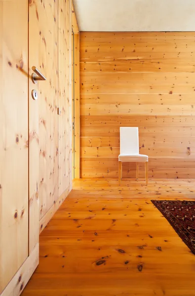 Interior del dormitorio de madera — Foto de Stock