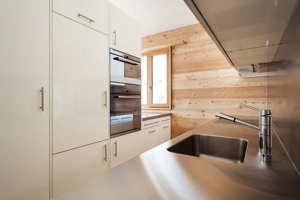 Bergheim, Blick auf die Küche — Stockfoto