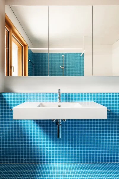 Baño azul — Foto de Stock