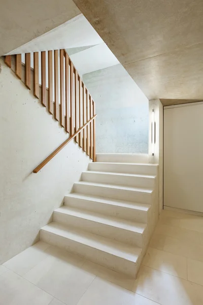 Innere Wohnung, Treppe — Stockfoto