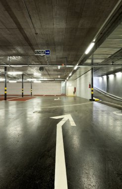 Yeni yer altı otoparkı