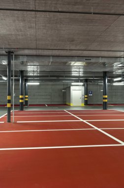 Yeni yer altı otoparkı