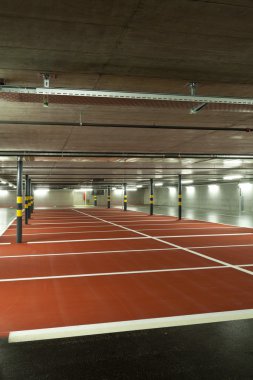 Yeni yer altı otoparkı