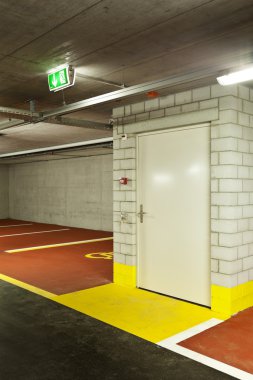 Yeni yer altı otoparkı