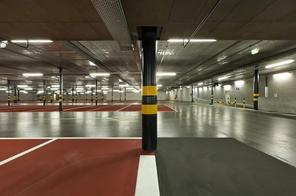 Nuovo parcheggio sotterraneo — Foto Stock