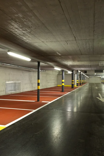 Nouveau parking souterrain — Photo