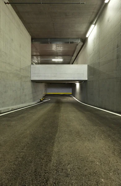 Parking tunelu — Zdjęcie stockowe