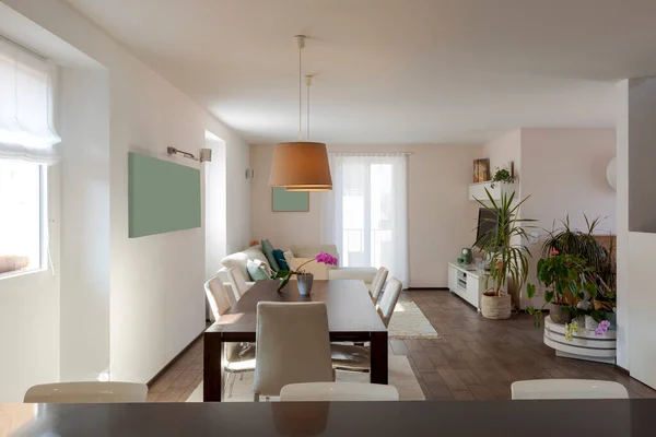 Offener Blick Auf Moderne Wohnung Mit Küche Mit Insel Großem — Stockfoto