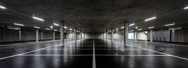 Front View New Empty Underground Parking Concrete Columns Shiny Asphalt — Stock Photo, Image