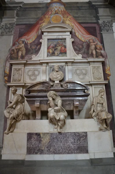 michelangelo'nun Mezarı