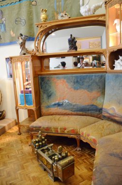 Yatak odasında Salvador dali