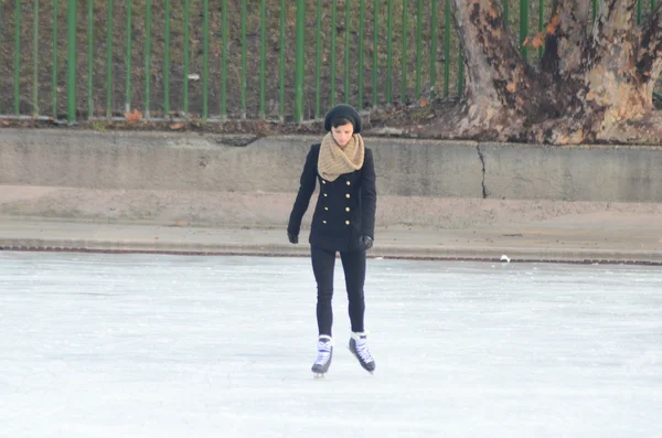 Chica iceskater — Foto de Stock