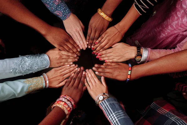 Руки Щасливого Групи Африканських Людей Які Залишаються Разом Колі Happy — стокове фото