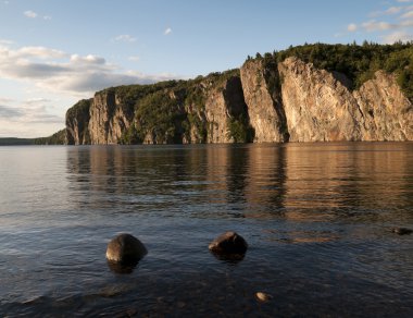 Cliffside günbatımı bon echo için