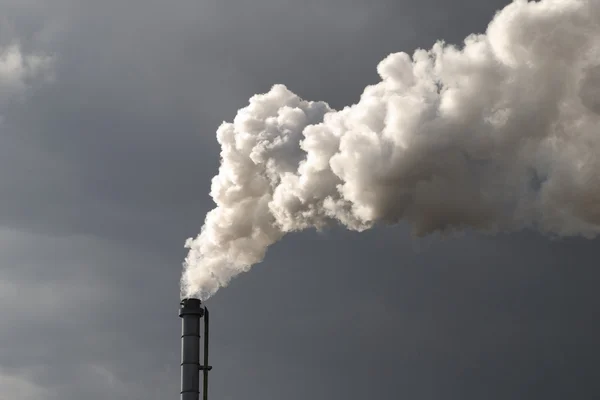 Contaminación de las chimeneas — Foto de Stock