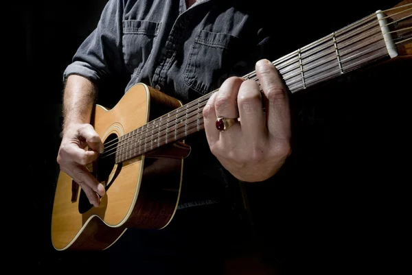 Akustik gitar müzisyen — Stok fotoğraf