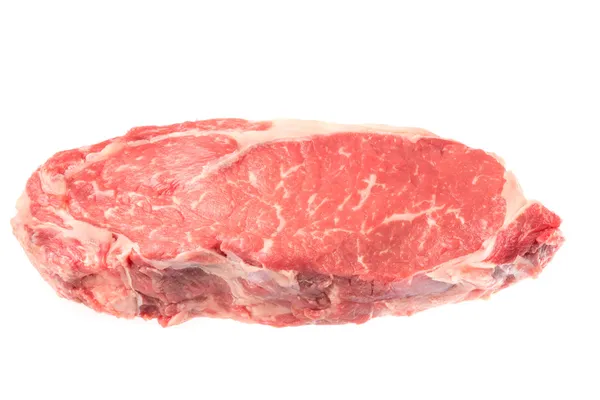 beyaz üzerine ham antrikot biftek