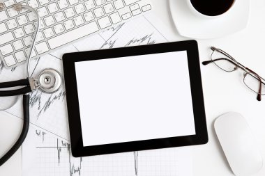 Doktor masada tablet bilgisayar