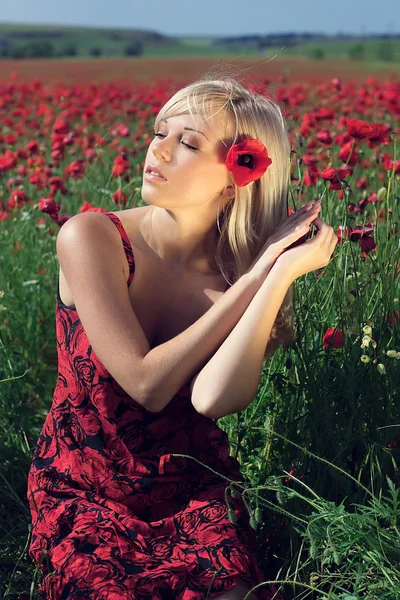 La chica de las flores — Foto de Stock