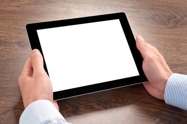 tablet bilgisayar ile izole perde tutan işadamı