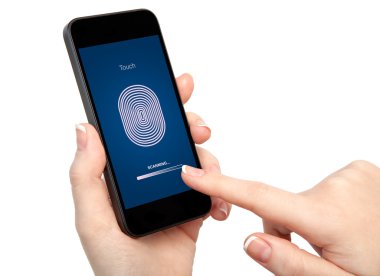kadın el telefon tutarak ve parmak PIN kodunu girme