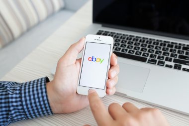 SIMFEROPOL - 14 Temmuz 2014: eBay İnternet açık artırmaları, çevrimiçi alışveriş, ani ödemeler alanlarında hizmet veren Amerikan şirketi.