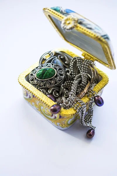 Box with jewelry — Stock Photo, Image