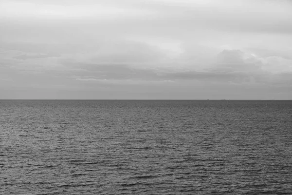 Quiet Sea Black White Tone — Stock Photo, Image