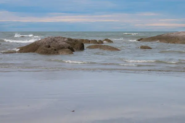 Mare Con Spiaggia Pietra Orario Serale — Foto Stock