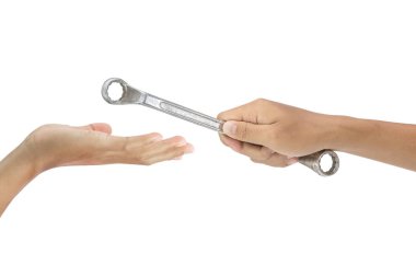 El, beyaz arkaplanda izole edilmiş bir anahtar verir - kırpma yolları