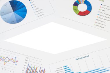 Arkaplan olarak grafik şeması ve finansal tablo - Serbest metin alanı olan iş konsepti