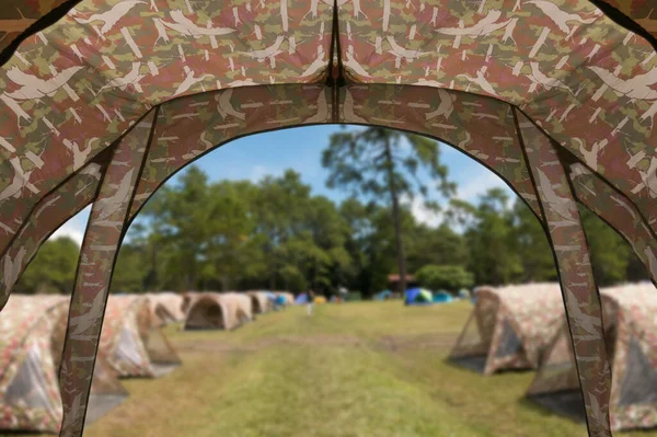 Палаточный Смотровой Лагерь Лугу — стоковое фото