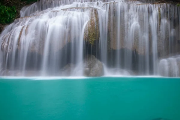 Cachoeira Bonita Cachoeira Erawan Parque Nacional Erawan Kanchanaburi Tailândia — Fotografia de Stock