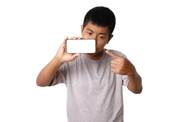 Портрет Молодого Человека Показывающего Смартфон Чистым Белым Экраном Человек Смартфоном — стоковое фото