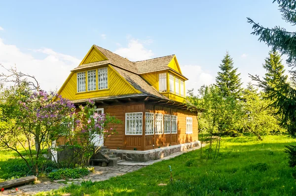 Typowy ukraiński dom starodawny — Zdjęcie stockowe