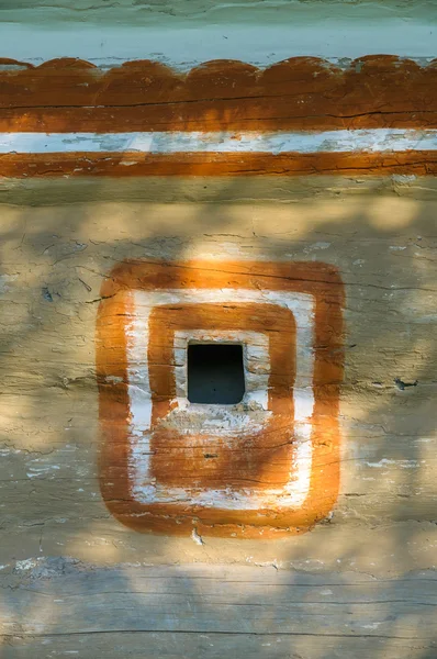 Detail of a window of a typical ukrainian antique house — Stock Photo, Image