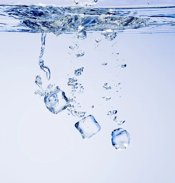 新鮮な水の氷 — ストック写真