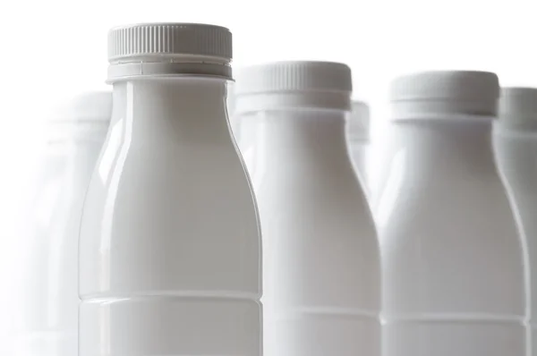 白いミルク ボトル — ストック写真