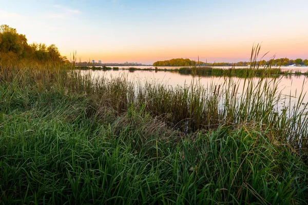 Lugn Utsikt Över Floden Dneprs Snart Gryningen — Stockfoto