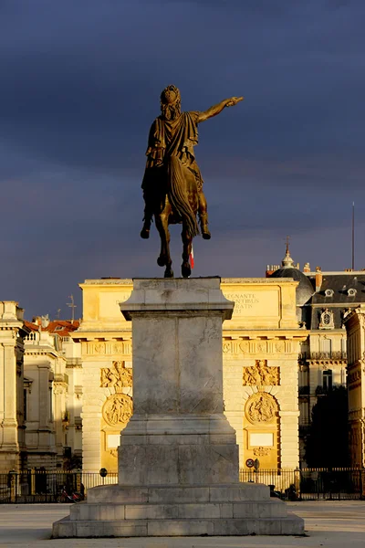 Estatua del caballero — Foto de Stock