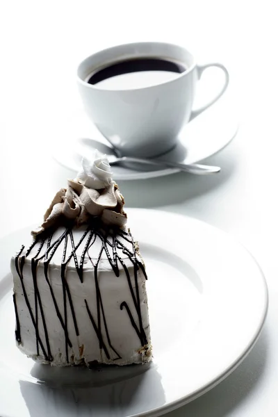 蛋糕和咖啡 — 图库照片