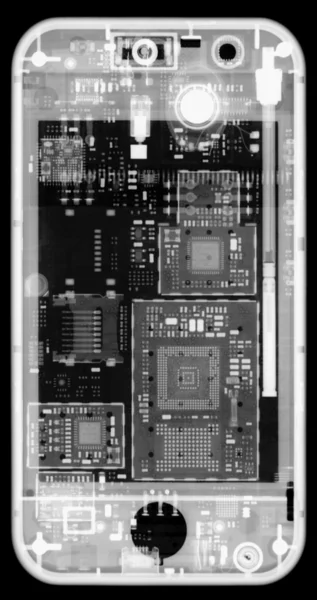 携帯電話、x 線の下で — ストック写真