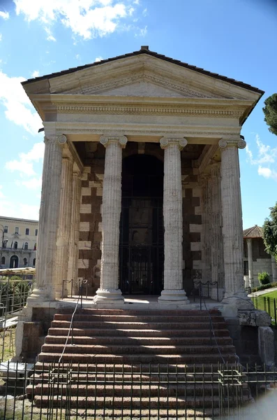 Świątynia Roma — Zdjęcie stockowe