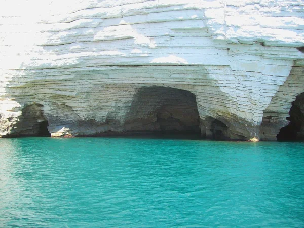 Sea cave — Stock Photo, Image