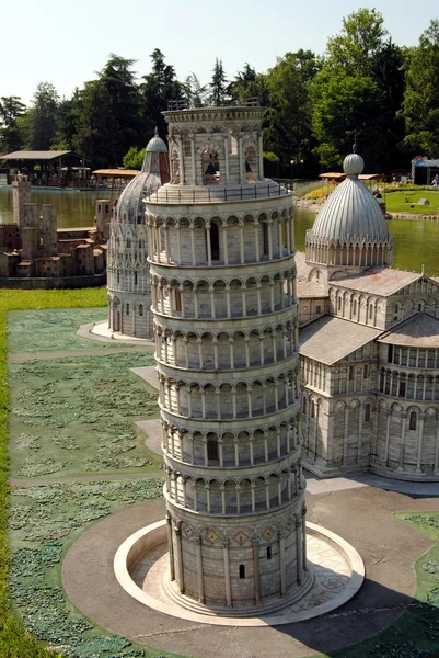 O edifício mais famoso da cidade de Itália - Pisa — Fotografia de Stock