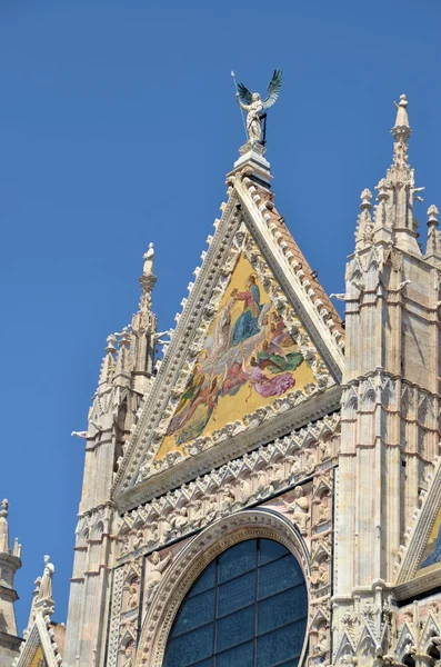 Siena Duomo, detalhes achitectural . — Fotografia de Stock