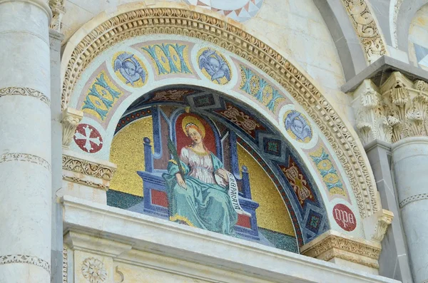 Detalhes da catedral de Pisa 1 de 10 — Fotografia de Stock