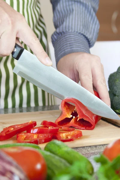 adam kırmızı tatlı kağıt kesme