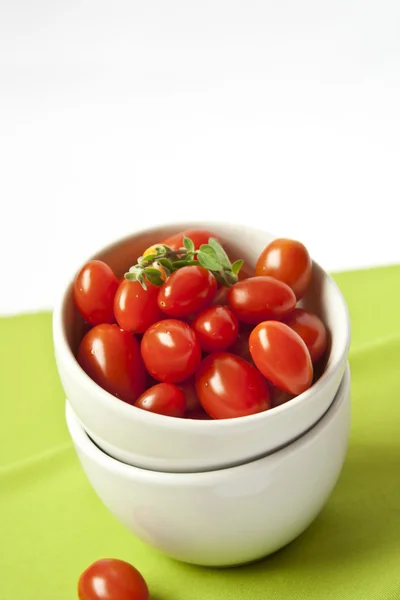 kiraz domates-kekik ile