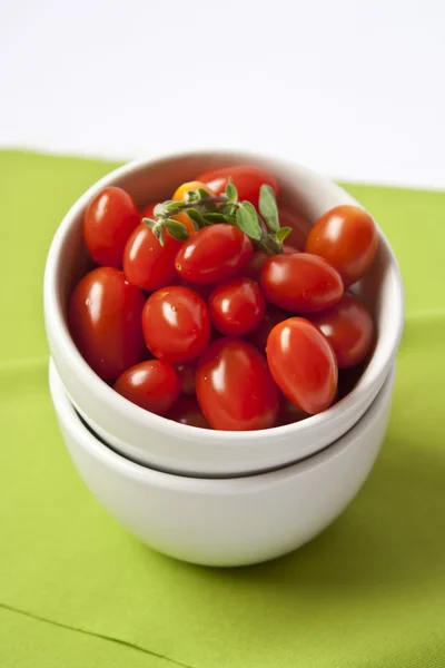 kiraz domates-kekik ile